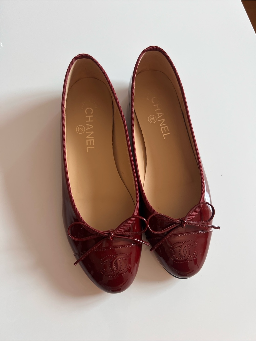 CHANEL Burgundy Patent Leather Ballerina Flats size US 7